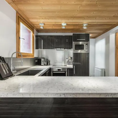 Familial Renove A Val D'isere, 120m², 4 Chambres, Proche Des Pistes, Parking Inclus - Fr-1-567-29 Val-d'Isere